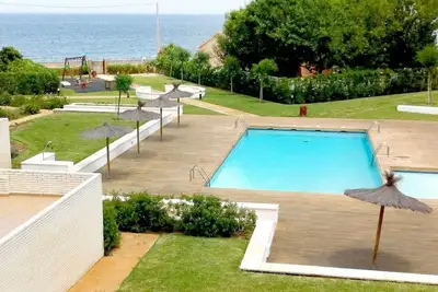 Image de Appartement De Plage De PREMIÈRE Ligne Avec Vue Sur La Mer. Wifi