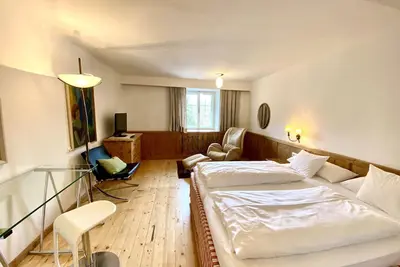 Image de Appartement confortable pour 4 personnes, piscine, jardin, téléphériques gratuits