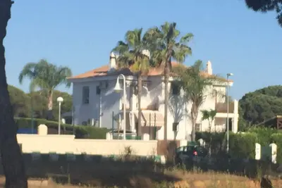 Image de Maison jumelée à El Portil avec piscine privée, wifi gratuit, climatisation, barbecue