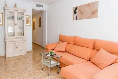 Image de confortable appartement avec 140m terrasse avec piscine privée