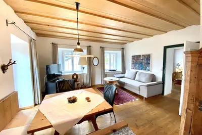 Image de Appartement de rêve avec balcon, deux salles de bain, piscine, jardin, animaux acceptés