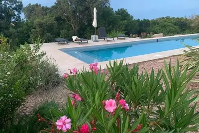 Image de Villa Contemporaine - Vue Mer Et Montagne -Piscine- Plage 400 M - 8 Personnes
