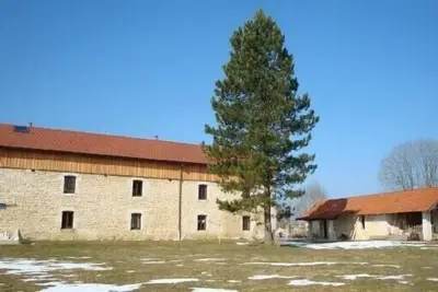 Image de Appartement dans ancienne ferme de 1800 entièrement rénovée