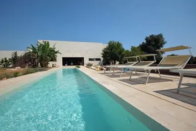 Image de Villa De 4 Chambres Avec Piscine PRIVÉE À Seulement 3 Minutes Des Plages