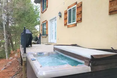 Image de 💸💸 Special $ 🏞🌸2 de tout! Cuisines + Hot Tubs + Plus!