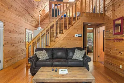 Image de Chalet de campagne dans les limites de la ville d'Helen