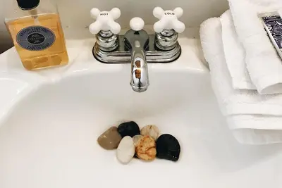 Image de Rose Cottage est un chalet romantique dans les contreforts de la Géorgie du Nord