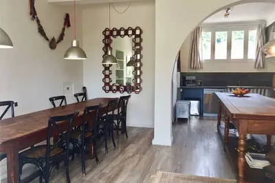 Image de Maison de charme avec terrasse, plein centre de la cité médiévale de Sommieres