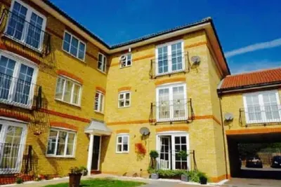 Image de Appartement moderne de 3 chambres au rez-de-chaussée