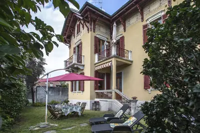 Image de Charmante maison avec jardin près du lac romantique de 0rta, pour 6 personnes