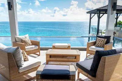 Image de Magnifique villa 4 chambres avec piscine autour
