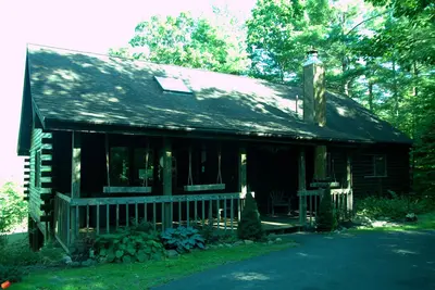 Image de Cozy Lake Family friendly Voir Accueil w / Easy Walk to Town & Beach