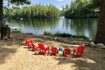 Image de Camping au bord de l'eau sur le magnifique lac Great East Ă louer dans le premier bassin