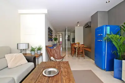 Image de Vm - Blue fridge apartment