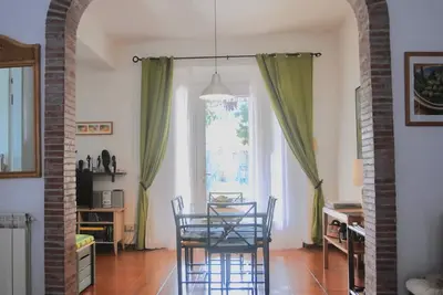Image de Calme, vacances naturelle aux portes de la ville avec piscine et WiFi.