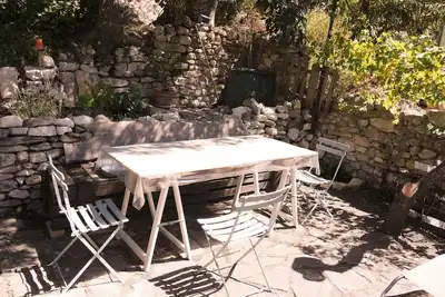 Image de Logement entier, 5 lits, terrasse ombragée