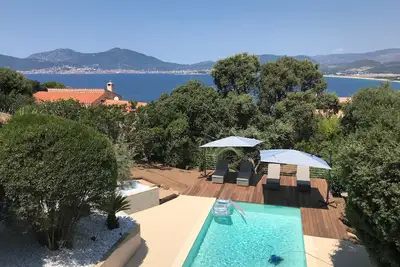 Image de Villa vue panoramique mer/piscine chauffée/tennis