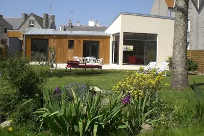 Image de Maison plain-pied avec grand jardin en Centre-ville