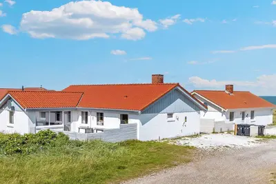 Image de Maison de vacances pour 8 a Frøstrup-By Traum