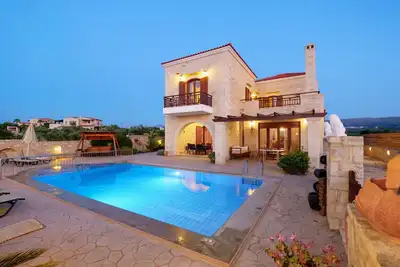 Image de Family Friendly Villa Erofili w/ Pool, Childrens Area & Bbq 14km to Rethymno!