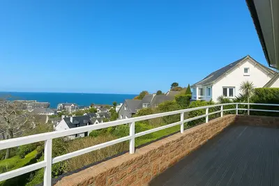 Image de Villa à Perros-Guirec avec vue mer, jardin, terrasse, 400m de la plage, Wifi