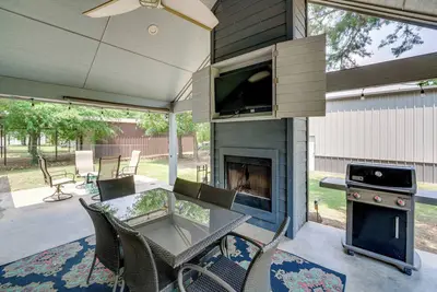 Image de Nouveau! Maison moderne du lac Texoma avec grill - à pied du lac