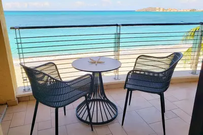 Image de Luxury Beachfront Condo 2 chambres Au Coeur De Philipsburg / Great Bay