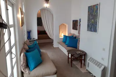 Image de Patio froid couvert de la maison ensoleillée de la médina - 2-4 personnes