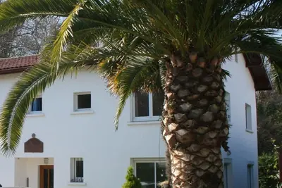 Image de Agréable Maison de 115 m2 sur 2 niveaux, avec un jardin clos