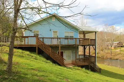 Image de Best Of Smokies, Riverfront, Waterfalls - Paradise - Why Pay More - Deal! !