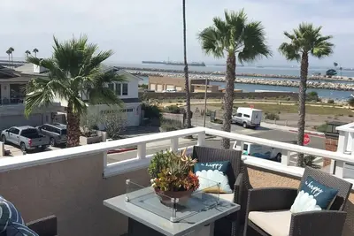 Image de \"California Dreaming\" L'été, c'est l'heure de la plage 🌴 Steps to Sand + Disney Close!