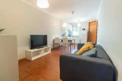 Image de House and People - Rua da Taxa