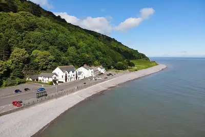Image de Seagulls Rest, Minehead - 7 personnes sur la côte avec vue sur la mer