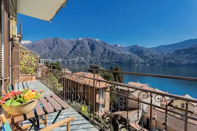Image de Lovely Apartment overlooking the Lake