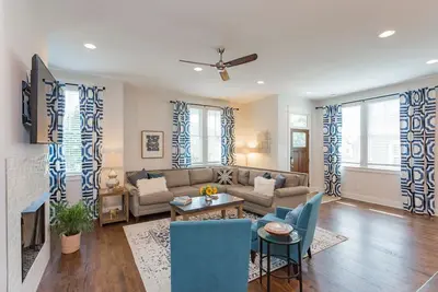 Image de Beau nouveau bungalow à East Nashville