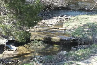 Image de Épargné à l'écart, passez-vous au sentier Bourbon