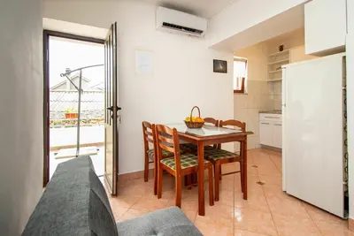 Image de Agréable appartement pour 4 personnes avec Wifi, climatisation, Tv, terrasse et animaux admis