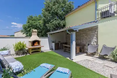 Image de Magnifique maison de vacances privée avec climatisation, bain à remous, Wifi, Tv et terrasse