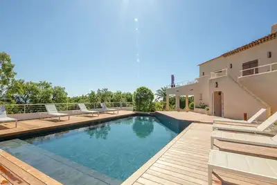 Image de Merveilleuse maison de vacances privée avec Wifi, climatisation, piscine privée, Tv et terrasse