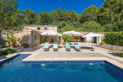Image de Finca \"Coster\" dans un endroit paisible avec piscine