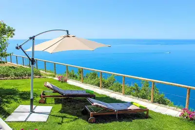 Image de Casa Cinque in Vettica di Praiano, private garden and Amazing view