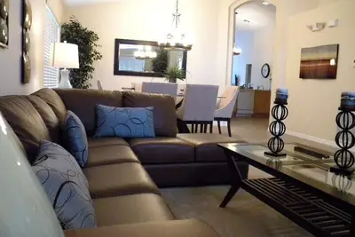 Image de 5 * luxe «Devine Villa» dans une résidence fermée, piscine privée et Wifi et appels gratuits