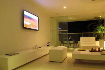 Image de Oceanfront Penthouse avec vue imprenable sur les Caraïbes.