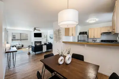 Image de Endroit parfait! Marchez jusqu'à Pearl Street, Cu, Google et la randonnée! Notez ⬇️ pour les dates de janvier!