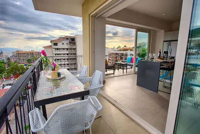 Maison mexicaine moderne à couper le souffle au dernier étage du pavillon