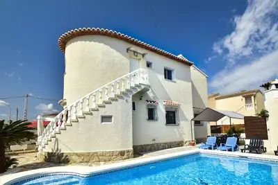 Image de Belle maison de vacances privée avec Wifi, climatisation, piscine privée, Tv, patio et parking