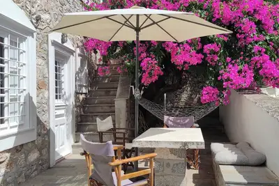 Image de Maison d'été traditionnelle d'Alex