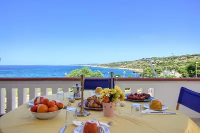 Image de Sunset Greg, lovely front bay terraced house
