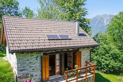 Image de Belle maison de vacances privée pour 4 personnes avec terrasse, vue panoramique et parking