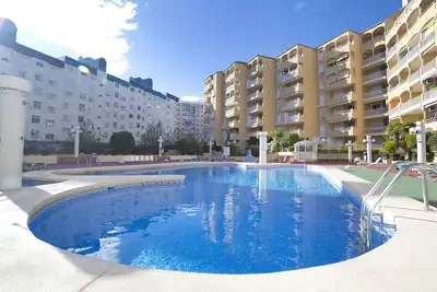 Image de Bel appartement avec Wifi, bain à remous, piscine, climatisation, Tv, terrasse, animaux admis
